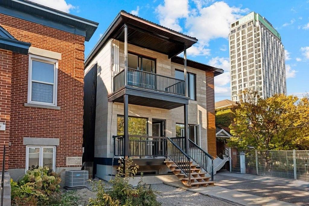 Six-unit Wilmont Avenue development in Westboro